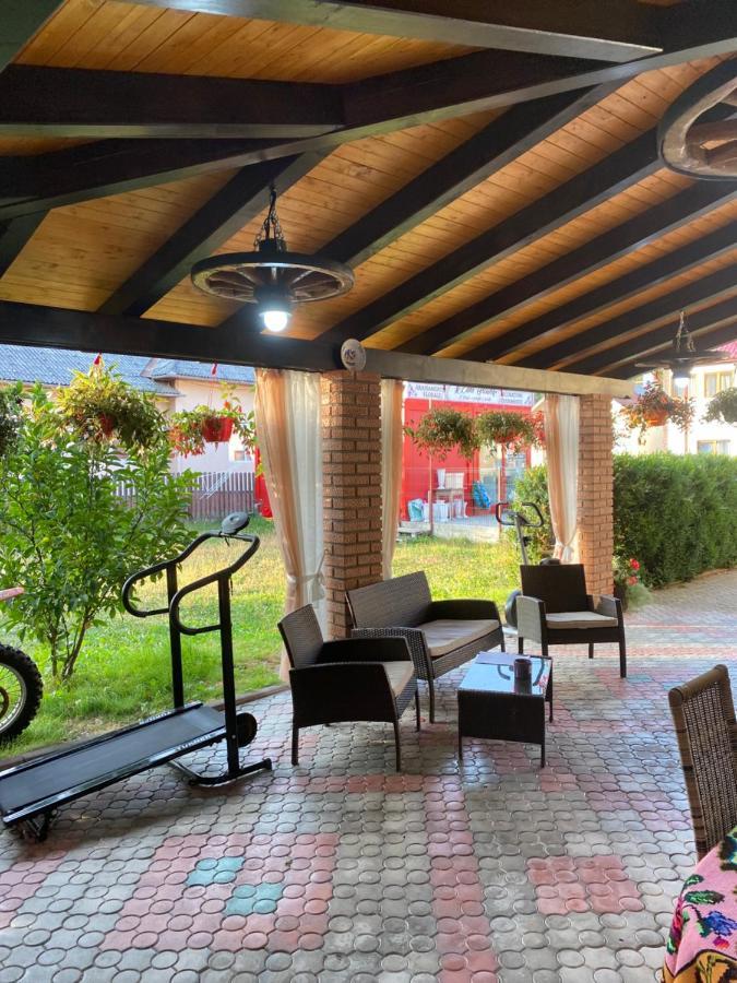 Отель Casa Cu Flori Мойсей Экстерьер фото