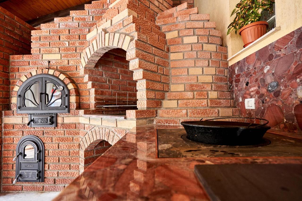 Отель Casa Cu Flori Мойсей Экстерьер фото