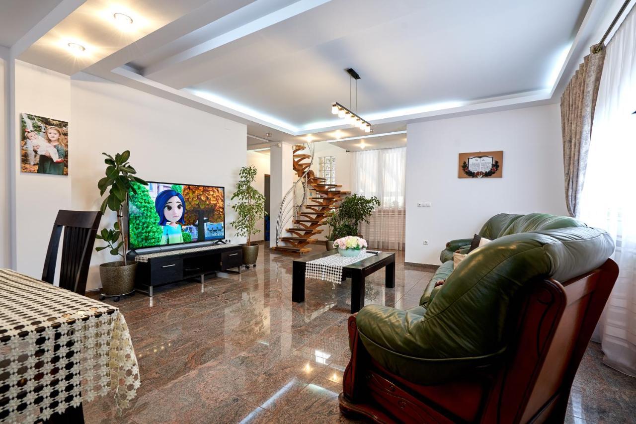 Отель Casa Cu Flori Мойсей Экстерьер фото